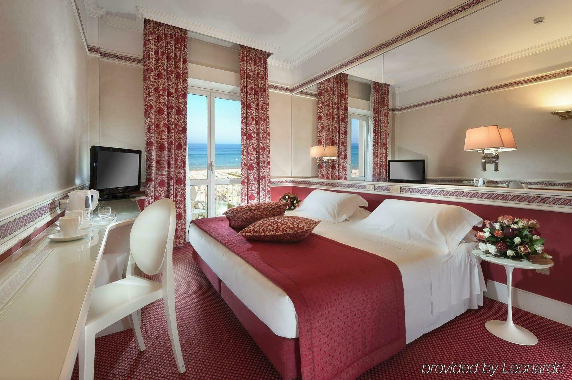 Milton 4* Rimini